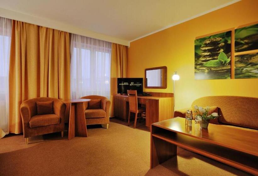 חדר סופריור, Baranowski