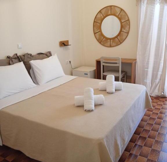 高级海景房, Castro