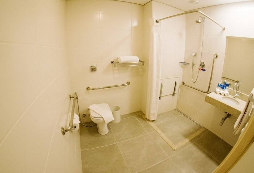 Standard Værelse Tilpasset til Handicappede, Diff