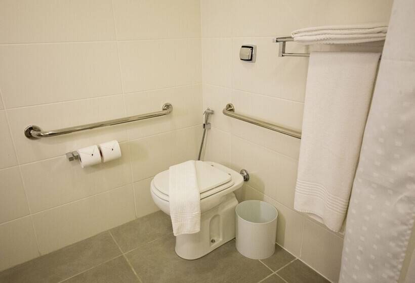 Standard Værelse Tilpasset til Handicappede, Diff