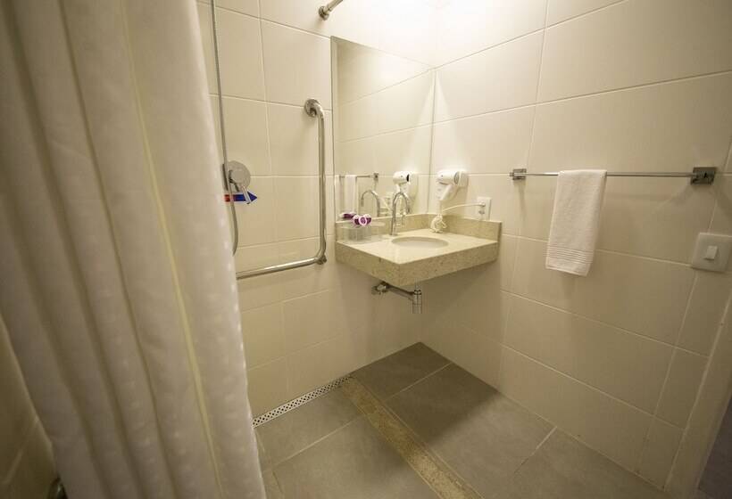 Standard Værelse Tilpasset til Handicappede, Diff