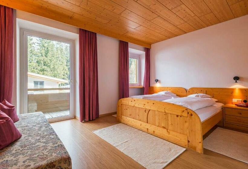 חדר סטנדרט עם מרפסת, Dolomiten