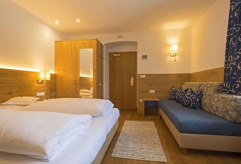 חדר סופריור, Dolomiten