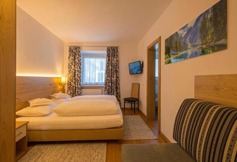 חדר סופריור, Dolomiten