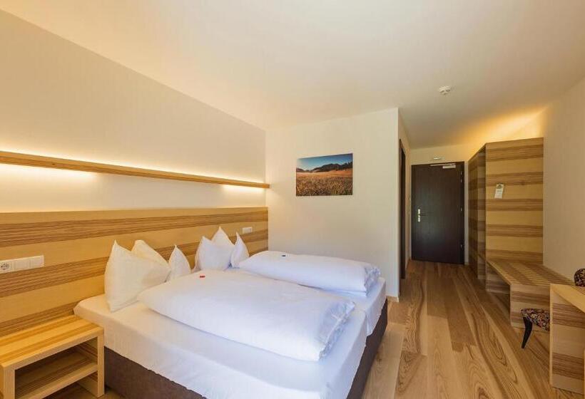 חדר סופריור עם מרפסת, Dolomiten