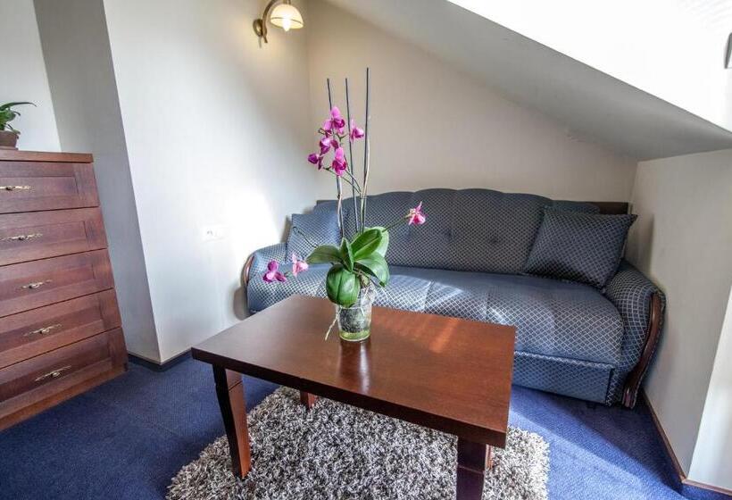 استودیوی استاندارد, Fryderyk