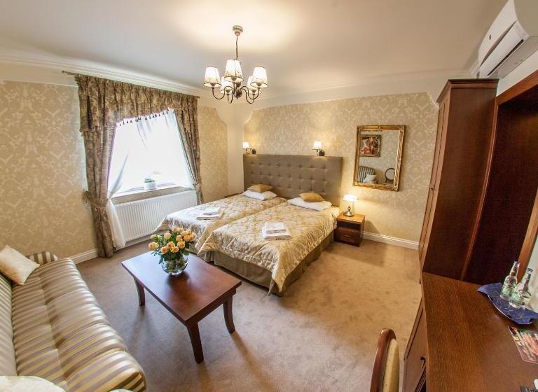 اتاق راحتی, Fryderyk