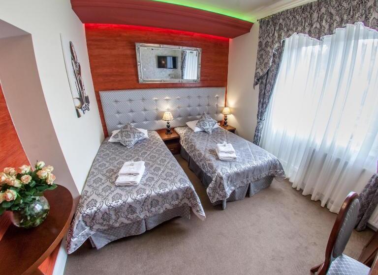 اتاق استاندارد, Fryderyk