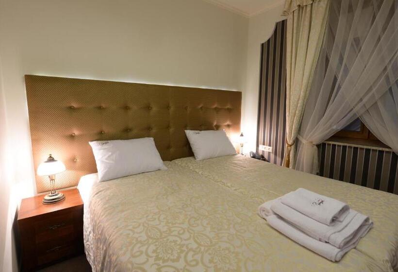 اتاق استاندارد, Fryderyk