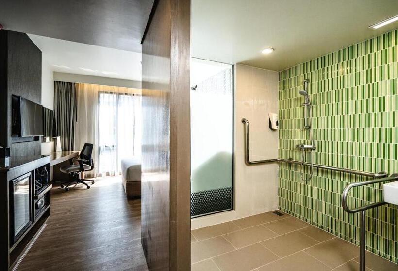 身障者適用スタンダードルーム, Holiday Inn Express Bangkok Sukhumvit 11, An Ihg
