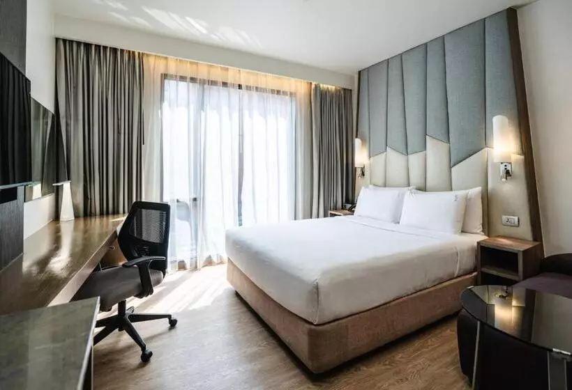 身障者適用スタンダードルーム, Holiday Inn Express Bangkok Sukhumvit 11, An Ihg