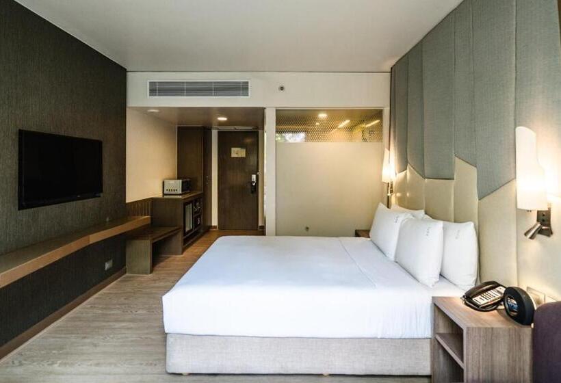 身障者適用スタンダードルーム, Holiday Inn Express Bangkok Sukhumvit 11, An Ihg