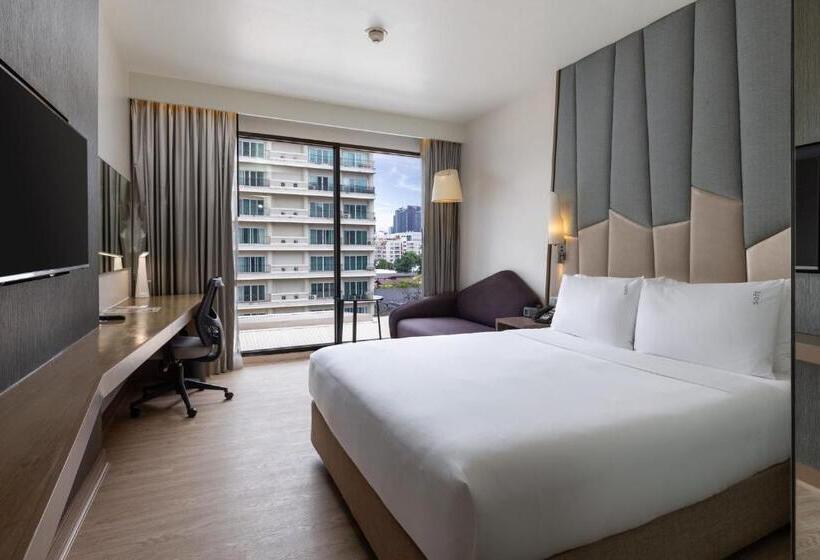 身障者適用スタンダードルーム, Holiday Inn Express Bangkok Sukhumvit 11, An Ihg