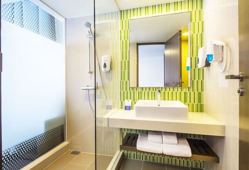ダブルベッドスタンダードルーム, Holiday Inn Express Bangkok Sukhumvit 11, An Ihg