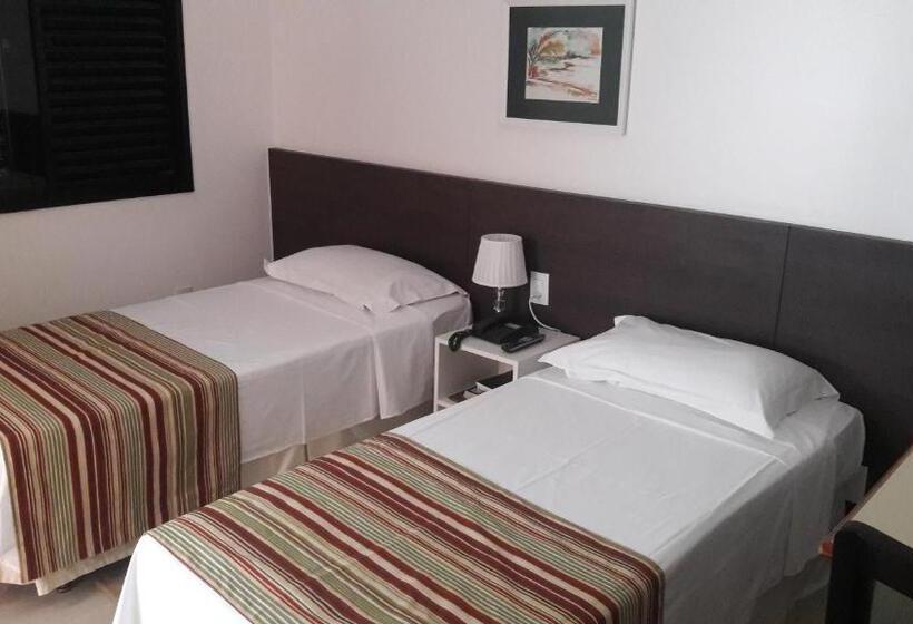 חדר דלוקס, Hz