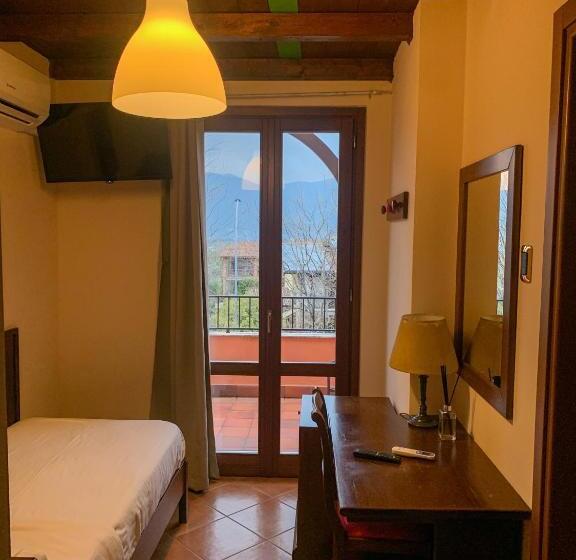 Номер Стандарт Индивидуальный, La Locanda Della Franciacorta