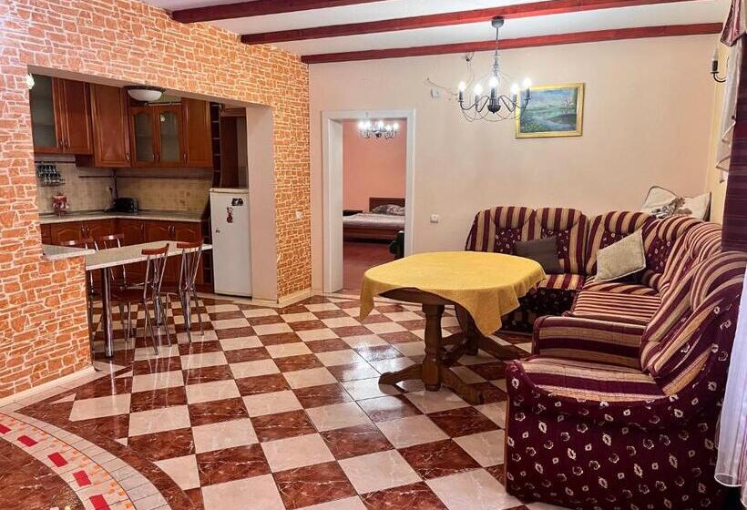 １ベッドルームアパートメント, Mala Praha