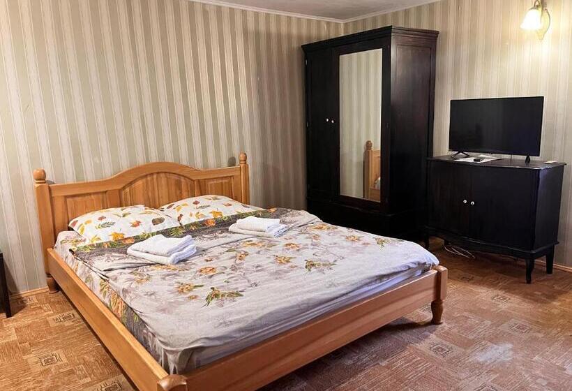 スタンダードトリプルルーム, Mala Praha