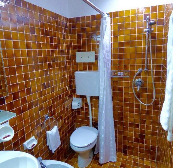 스탠다드 룸 측면 바다 전망, Mon Repos