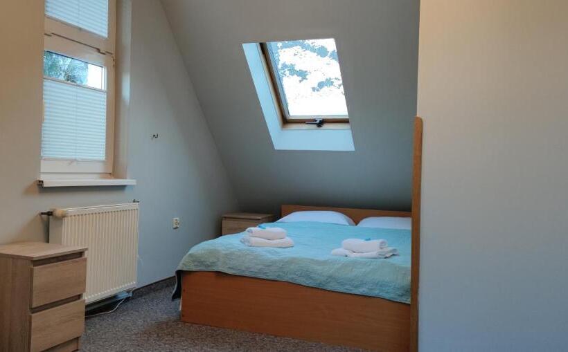 اتاق استاندارد, Ośrodek Konferencyjno Wypoczynkowy Krucze Skały W Karpaczu