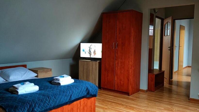 اتاق خانوادگی, Ośrodek Konferencyjno Wypoczynkowy Krucze Skały W Karpaczu