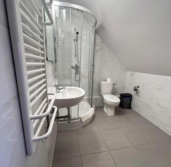 اتاق خانوادگی, Ośrodek Konferencyjno Wypoczynkowy Krucze Skały W Karpaczu