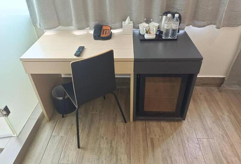 اتاق سوپریور, Pacific Express Hotel Central Market