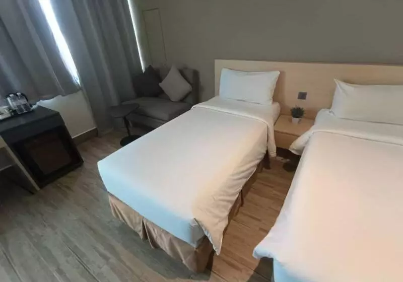 اتاق سوپریور, Pacific Express Hotel Central Market