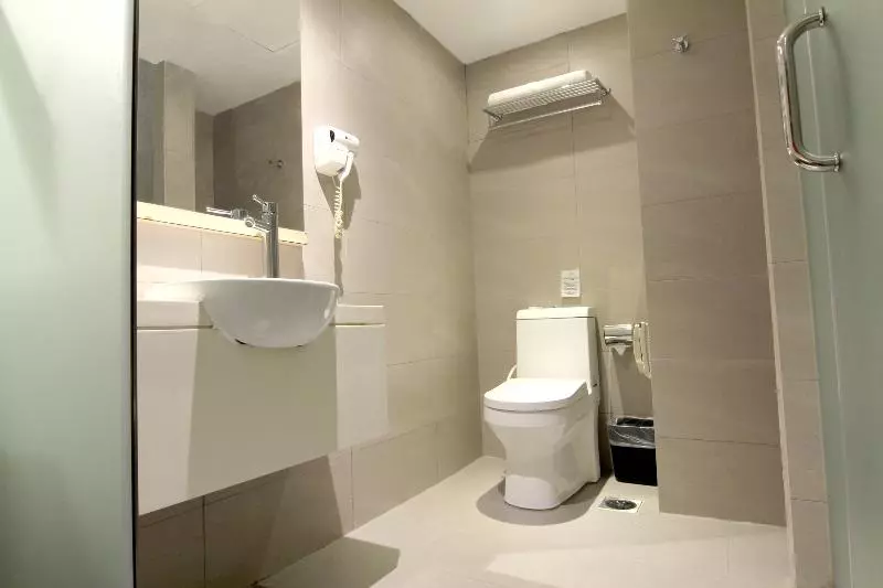 اتاق سوپریور, Pacific Express Hotel Central Market