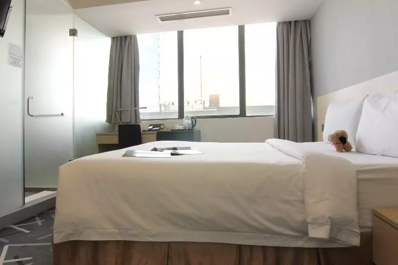 اتاق سوپریور, Pacific Express Hotel Central Market