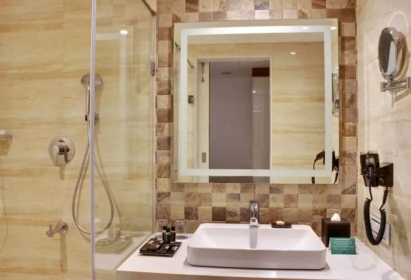 اتاق لوکس, Ramada Encore Domlur Bangalore