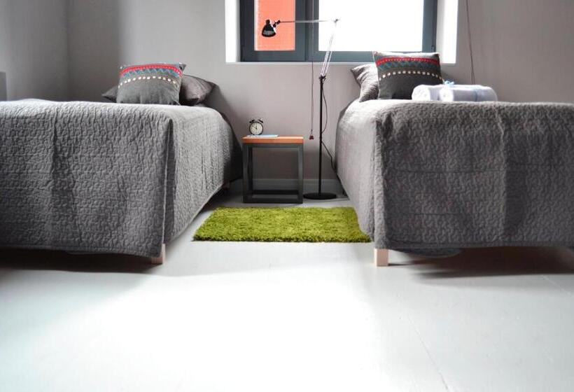 חדר סטנדרט, Republika Słoneczna