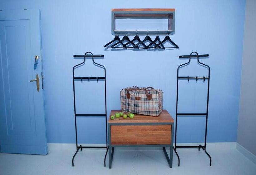 غرفة قياسية, Republika Słoneczna