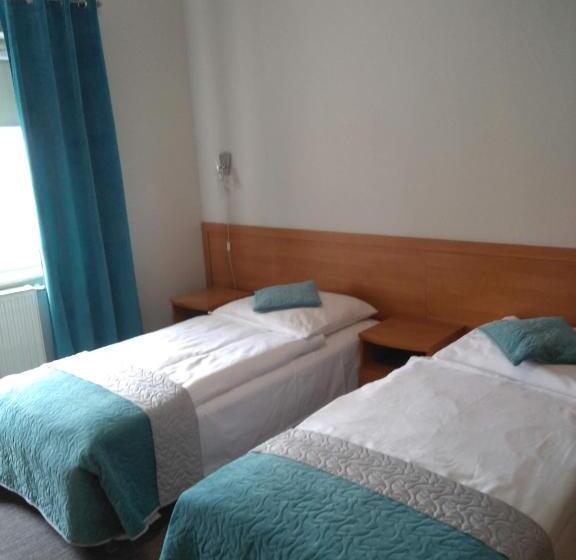 スタンダードルーム, Sukiennice