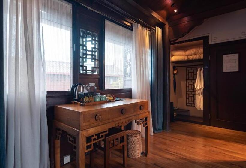 Номер Basic, The Linden Centre Dali