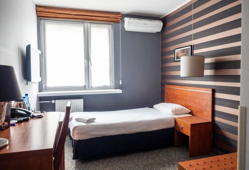 스탠다드 싱글 룸, B&b Hotel Piotrków Trybunalski