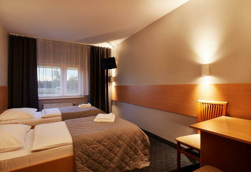 标准单人间, Wena