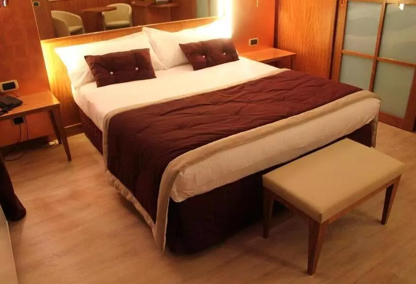 اتاق استاندارد, Motel Futura