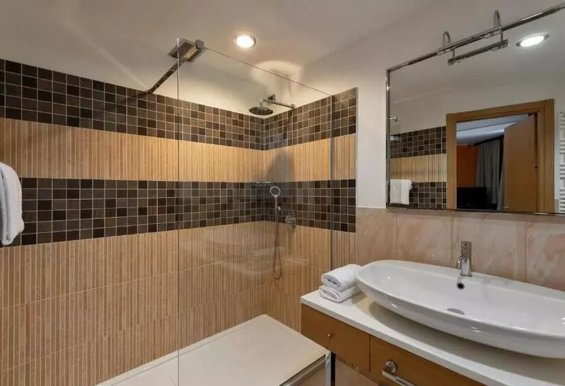 اتاق استاندارد یک نفره, Motel Futura