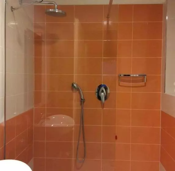 اتاق استاندارد, Motel Futura
