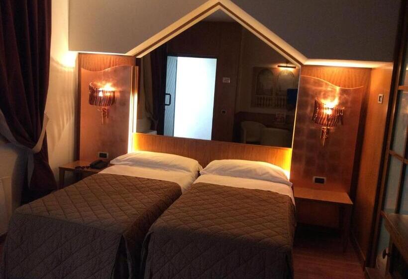 חדר סטנדרט, Motel Futura