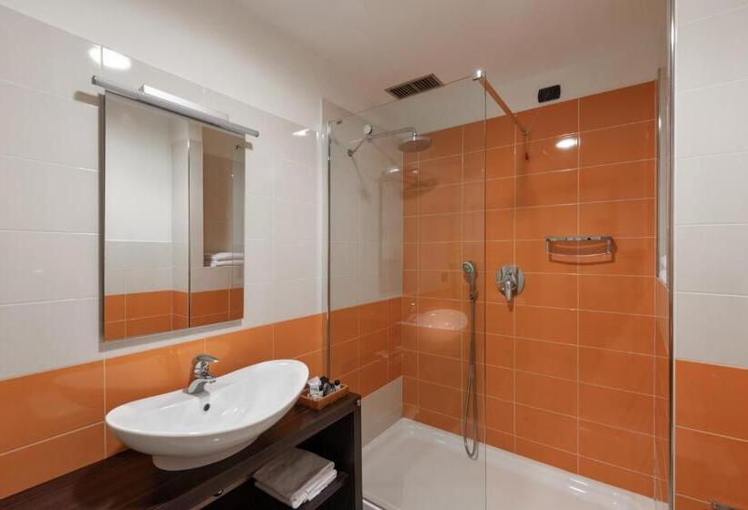 חדר סטנדרט, Motel Futura