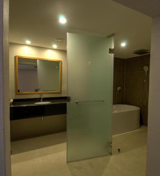 اتاق استاندارد یک نفره, Ramee Dream Resort