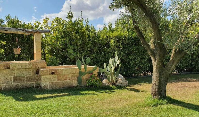 Номер Стандарт Вид на Сад, Agriturismo La Rondine