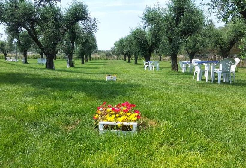 Четырехместный Номер Стандарт Вид на Сад, Agriturismo La Rondine