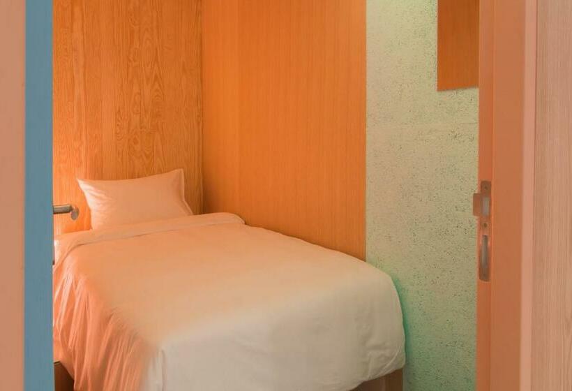 Номер Стандарт Индивидуальный, Boxtel @ Suvarnabhumi Airport