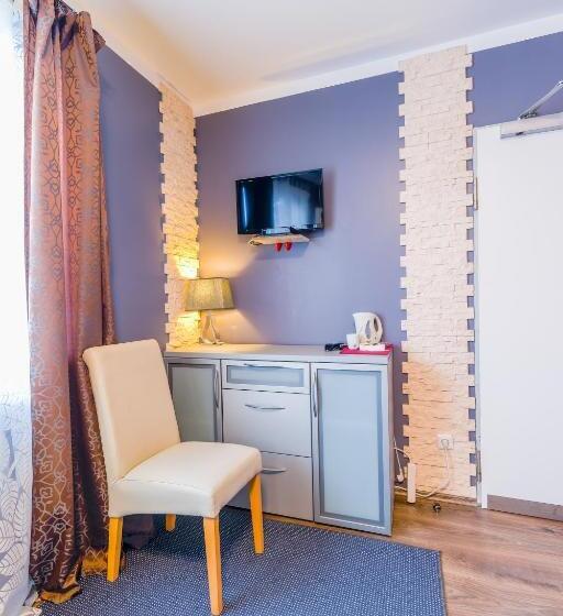 חדר סטנדרט יחיד, 108