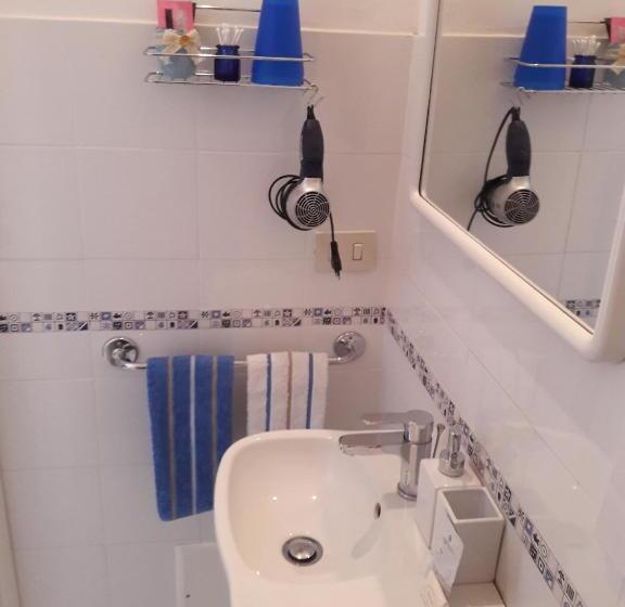 オーシャンビュースタンダードルームバルコニー付き, B&b Villa Ada