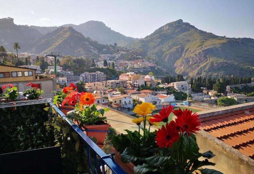 Triple Room Sea View, Athena Charming Rooms