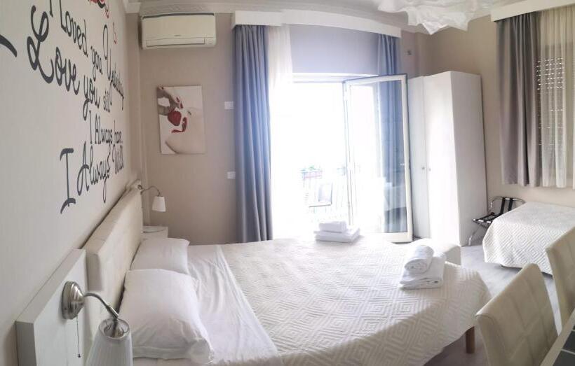 Triple Room Sea View, Athena Charming Rooms